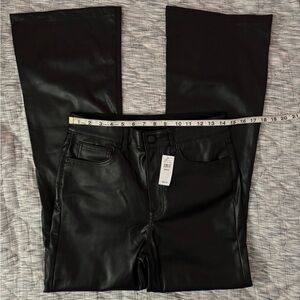 Gap 70s Flare Black Jeans Sz 8/29R NWT | Black Gap High Rise 70s Flare Jeans-